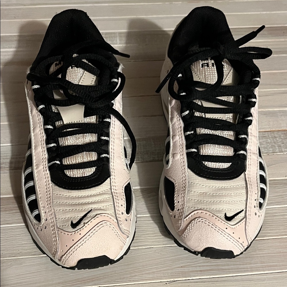 Nike Air Max Tailwind 4 Women's Shoes Size 6 Light Soft Pink